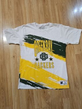 Vintage Style Mitchell & Ness Green Bay Packers Paintbrush Graphic Tee